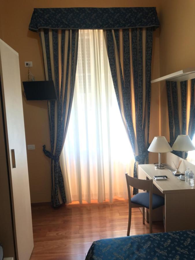 21 Aprile Accommodation Roma Exterior foto